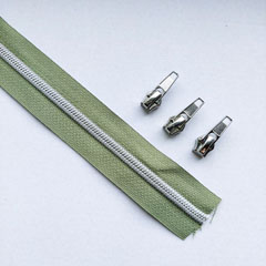 1 m Rei�verschluss metallisiert SILBER 6,5 mm Spirale + 3 Schieber, heugr�n