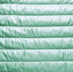 RESTST�CK 99 cm Steppstoff Streifen wattiert matt gl�nzend, hellmintgr�n