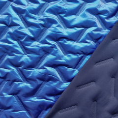Steppstoff wattiert grafisches Muster matt gl�nzend, mittelblau/kobaltblau
