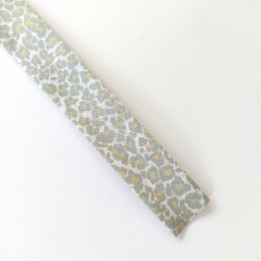 Schr�gband Leoparden Muster Animal Print, mattes graugr�n ockergelb