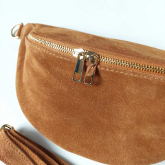Bauchtasche Wildleder mit Wildlederriemen -karamell - gold Schnallen-Made in Italy