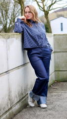 Baumwollstoff mit Stretch L�ngsstreifen, wei� dunkelblau