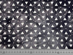 RESTST�CK 103 cm Viskosejersey Laser Cut Dreiecke Batik, schwarz