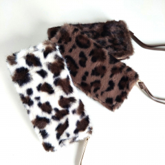 Fake Fur Fellimitat Geldb�rse Portemonnaie Leopardenmuster Ziparound - dunkelbraun
