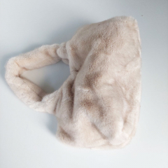 Fake Fur Felltasche flauschig weich uni, hellbeige