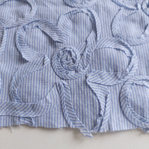 baumwollstoff mit blumen applikation