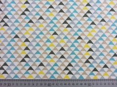 RESTST�CK 108 cm Jerseystoff, Dreiecke, beige mint cremewei�