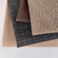 RESTST�CK 50 cm Boucle Stoff Schafsl�ckchen elastisch, hellbraun