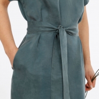 Papierschnittmuster Kleid V-Ausschnitt Damen FRAU VIKKI Studio Schnittreif