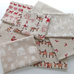 Dekostoff Rehe Hirsche mit Geweih Schneeflocken, wei� natur