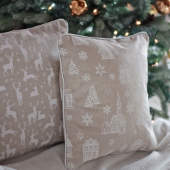 Dekostoff Rehe Hirsche mit Geweih Schneeflocken, wei� natur