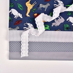 Baumwollstoff Elefanten Giraffen L�wen, dunkelblau