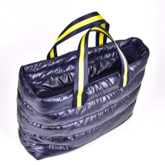 RESTST�CK 99 cm Steppstoff Streifen wattiert matt gl�nzend, hellmintgr�n