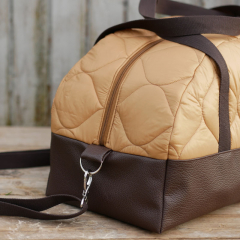 Steppstoff gro�e Tropfen wattiert matt gl�nzend, hellbraun
