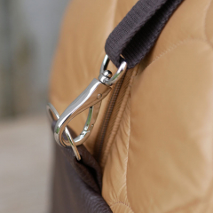 Steppstoff gro�e Tropfen wattiert matt gl�nzend, hellbraun