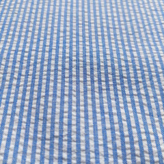Seersucker Stoff Streifen, mittelblau wei�