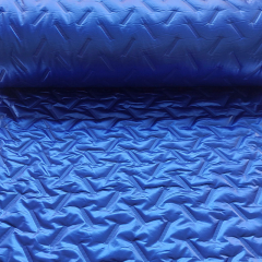 RESTST�CK 88 cm Steppstoff wattiert grafisches Muster matt gl�nzend, mittelblau/kobaltblau