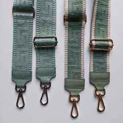 Taschengurt Taschenriemen grafisches Muster 3D- ecrue mintgr�n-mintgr�n -gold Schnallen