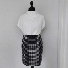 Boucle Stoff Quadrate, cremewei� schwarz