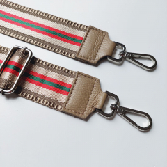 Taschengurt Streifen dunkelbeige beige rot gr�n-beige Leder - silber Schnallen