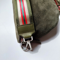 Bauchtasche Wildleder mit Wildlederriemen -army gr�n - silber Schnallen-Made in Italy