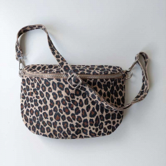 Bauchtasche Wildleder kleines Leomuster Animal Print - schwarz braun beige -silber Schnallen-Made in Italy