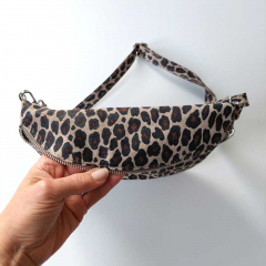 Bauchtasche Wildleder kleines Leomuster Animal Print - schwarz braun beige -silber Schnallen-Made in Italy
