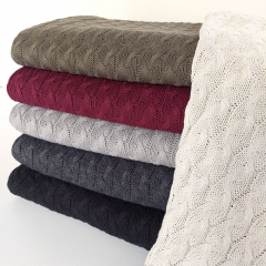 Strickstoff Zopfmuster Meterware, bordeaux