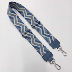 Taschengurt Taschenriemen Zickzack Ethnomuster - mittelblau ecrue blaugrau - jeanslaues Leder- silber Schnallen