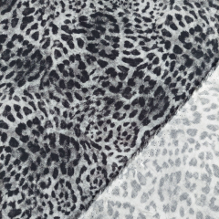 RESTST�CK 63 cm Viskose Webware Leopardenmuster, schwarz grau aus LENZING™ ECOVERO™ Viscosefasern