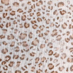 Musselin Stoff Double Gauze kleines Leopardenmuster, nude braun weiss
