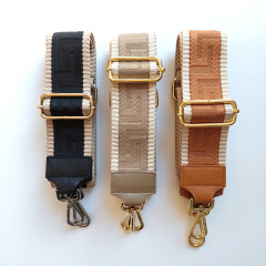 Taschengurt grafisches Muster 3D - ecrue beige, taupe Leder, gold Schnallen
