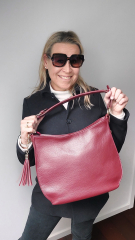Ledertasche Umh�ngetasche Seitentaschen Lederriemen - weinrot - gold Schnallen - Made in Italy