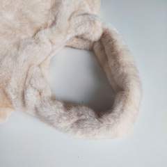 Fake Fur Felltasche flauschig weich uni, hellbeige