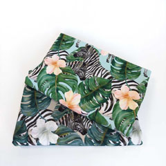 RESTST�CK 97 cm Viskose Jerseystoff Zebras tropische Bl�tter Hibiskusbl�ten, hellmint