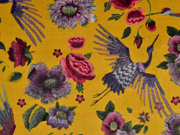 RESTST�CK 129 cm Dekosamt Velourstoff Blumen Kraniche, rot ocker