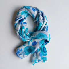 Halstuch Schal Blumen, t�rkis Blaut�ne auf cremeweisss