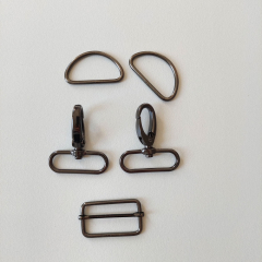 Taschenzubeh�r Set D-Ringe Karabiner Schieber 40 mm, gun metal